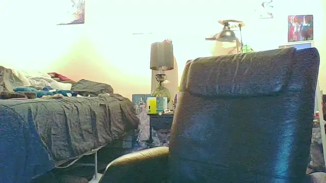 Snapshot of eatmeplease44 chatting on November 30, 11:31 pm eatmeplease44 online show from November 30, 11:31 pm