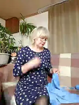 IrmaRose online show from January 24, 12:52 pm