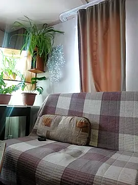 IrmaRose online show from January 18, 5:44 am