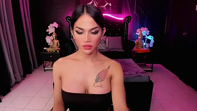 MsHannaSaint online show from January 14, 3:43 am