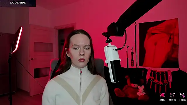 DivineBite online show from March 17, 3:26 pm