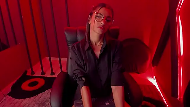 liagirl cute online show from January 26, 5:45 am