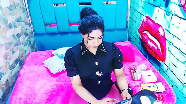 violet bigcock774 online show from June 5, 7:41 pm