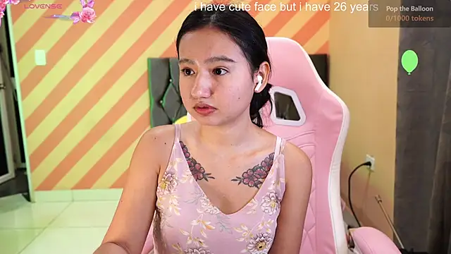 Pinkie Princes online show from January 25, 12:06 am