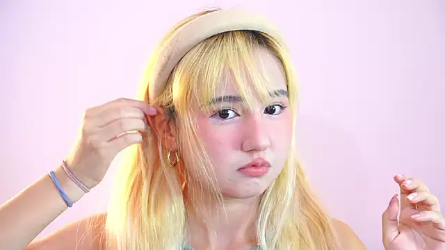 Pinkie Princes online show from January 16, 2:37 am