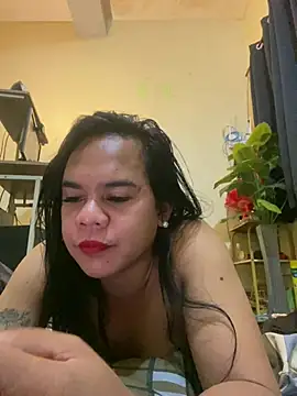 Snapshot of sweetyula chatting on June 21, 10:56 pm sweetyula online show from June 21, 10:56 pm