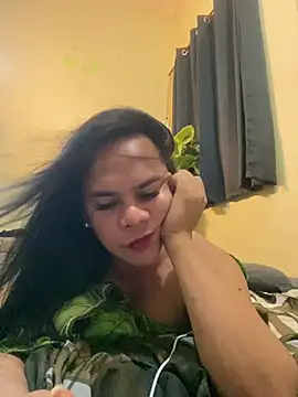 Snapshot of sweetyula chatting on June 23, 11:19 am sweetyula online show from June 23, 11:19 am