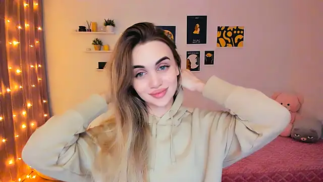 Snapshot of aPieceOfJoy chatting on January 8, 1:11 am aPieceOfJoy online show from January 8, 1:11 am