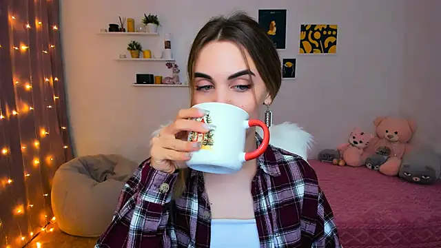 Snapshot of aPieceOfJoy chatting on January 11, 8:32 pm aPieceOfJoy online show from January 11, 8:32 pm