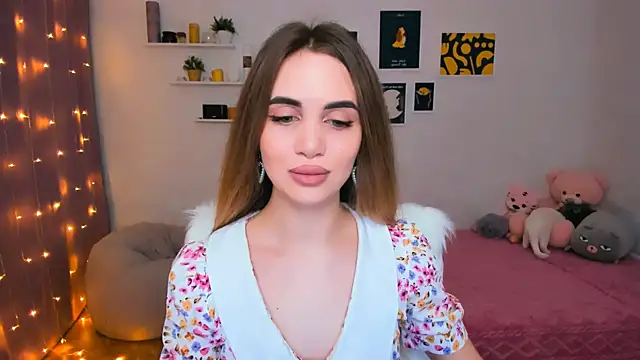 Snapshot of aPieceOfJoy chatting on February 8, 9:57 pm aPieceOfJoy online show from February 8, 9:57 pm