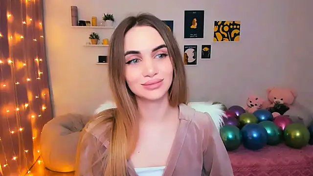 Snapshot of aPieceOfJoy chatting on February 10, 8:53 pm aPieceOfJoy online show from February 10, 8:53 pm