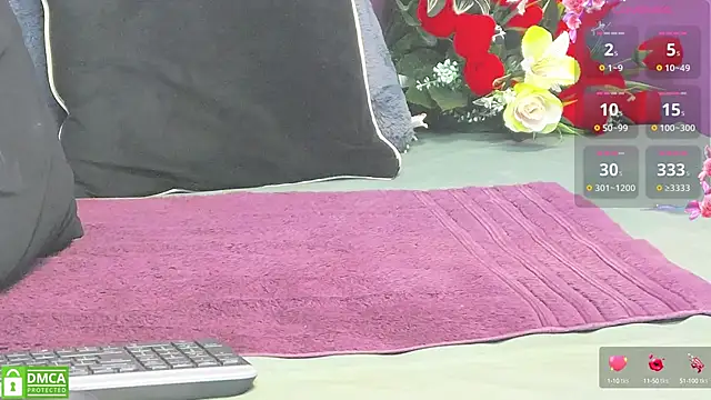 Jayllene online show from December 12, 12:44 pm