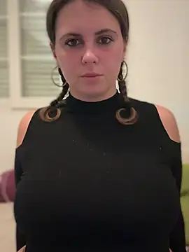 Snapshot of Samantha_official chatting on February 8, 8:53 pm Samantha official online show from February 8, 8:53 pm