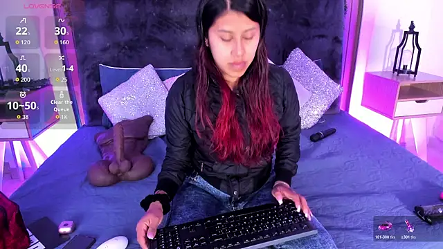 Karlagonzales  online show from November 6, 9:43 am