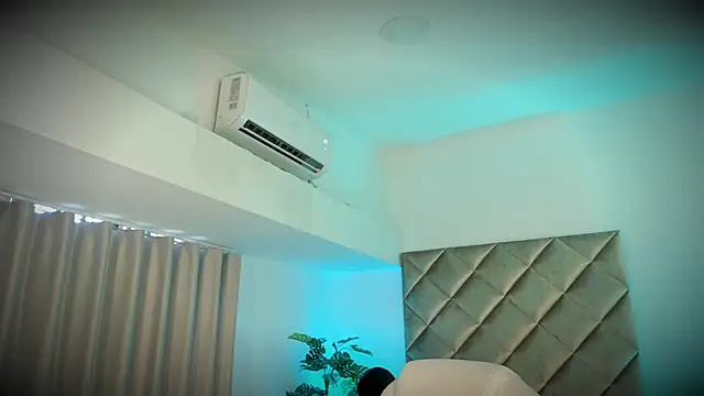 malaia hills online show from October 14, 6:52 pm