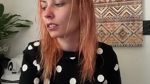 karo123421 online show from April 22, 1:12 pm