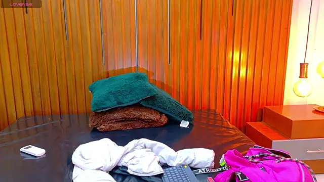 SilvanaCapelli online show from November 26, 10:11 pm