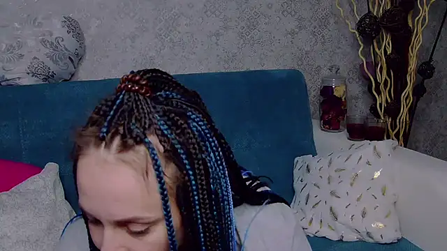 Brilliant Doll online show from February 11, 2:05 am