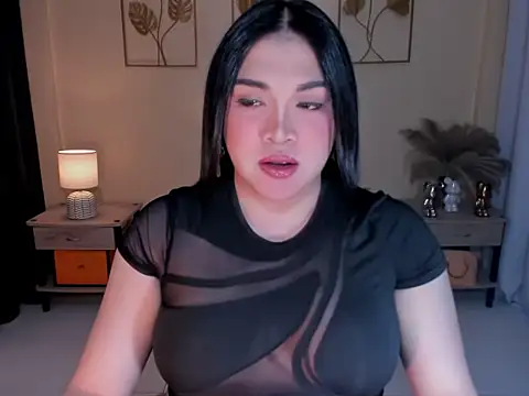 Snapshot of MaxeneCullens chatting on February 16, 4:41 am MaxeneCullens online show from February 16, 4:41 am