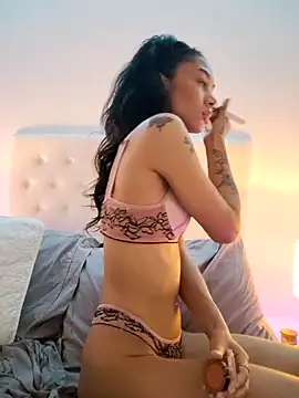 Leaberry online show from March 6, 6:37 pm