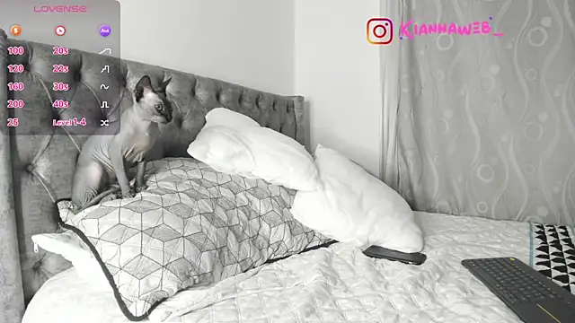 Kianna   online show from January 6, 1:53 am