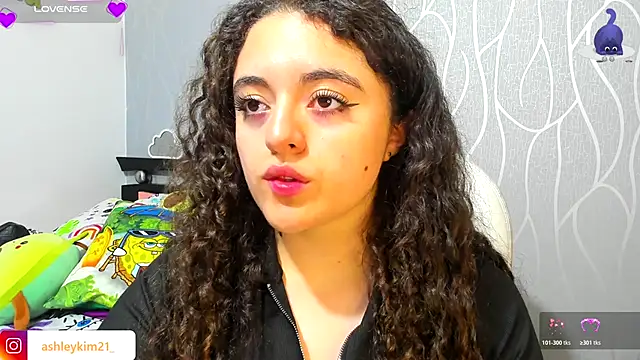 AshleyKim  online show from November 6, 12:11 am