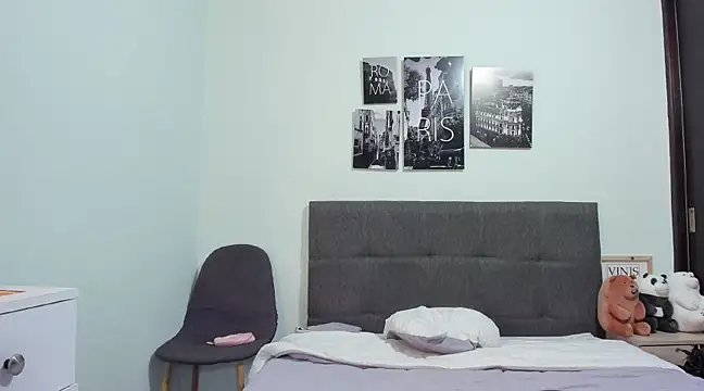 Snapshot of valeryvegas_2 chatting on March 9, 3:32 am valeryvegas 2 online show from March 9, 3:32 am