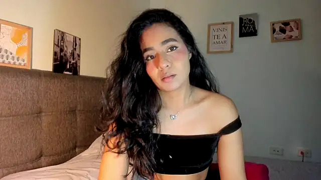 Snapshot of valeryvegas_2 chatting on September 16, 1:39 am valeryvegas 2 online show from September 16, 1:39 am