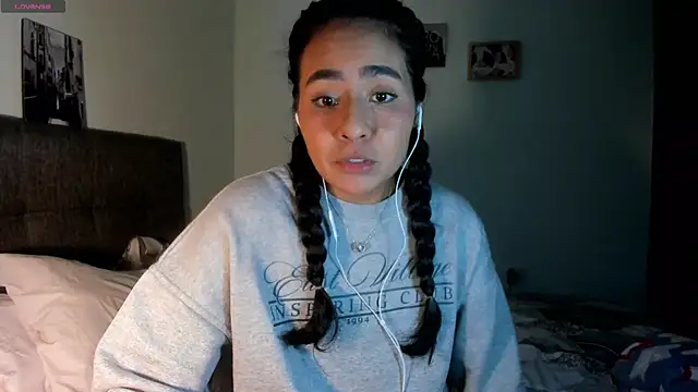 Snapshot of valeryvegas_2 chatting on October 9, 2:53 am valeryvegas 2 online show from October 9, 2:53 am