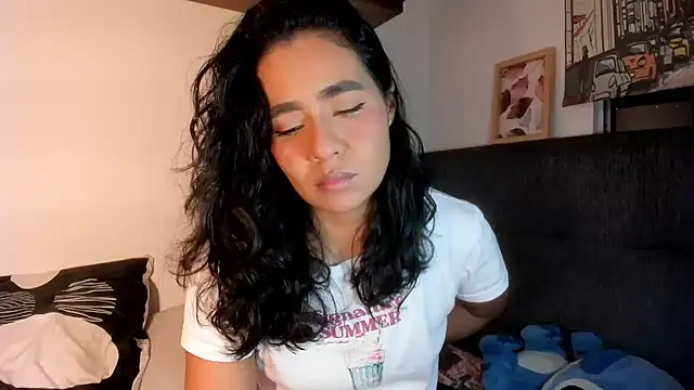 Snapshot of valeryvegas_2 chatting on November 8, 1:50 am valeryvegas 2 online show from November 8, 1:50 am