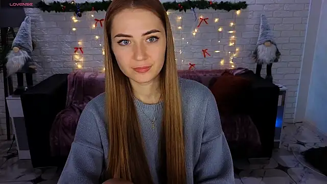 Snapshot of Adelyna_Bird chatting on December 23, 11:36 am Adelyna Bird online show from December 23, 11:36 am