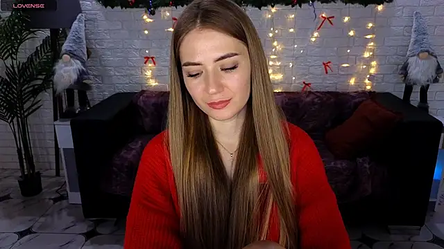 Snapshot of Adelyna_Bird chatting on January 3, 11:25 am Adelyna Bird online show from January 3, 11:25 am