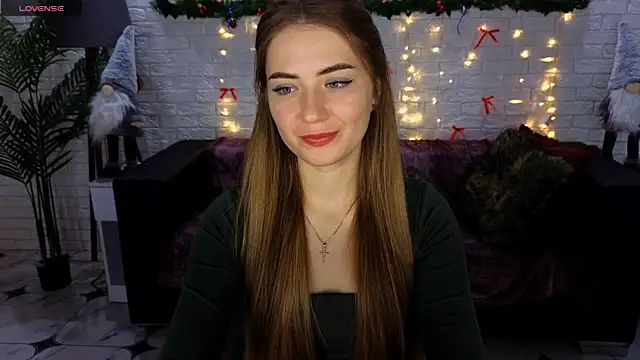 Snapshot of Adelyna_Bird chatting on January 4, 7:24 am Adelyna Bird online show from January 4, 7:24 am