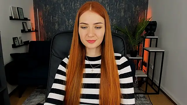 Snapshot of Adelyna_Bird chatting on January 13, 11:30 am Adelyna Bird online show from January 13, 11:30 am