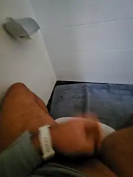 Snapshot of Dolceporco19 chatting on November 29, 9:34 am Dolceporco19 online show from November 29, 9:34 am