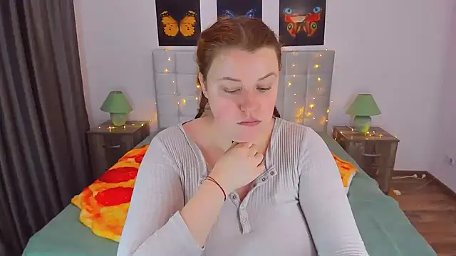 PolinaSalvatore online show from December 12, 11:18 am