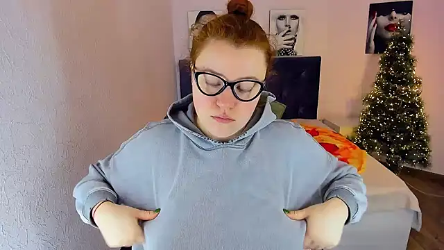 PolinaSalvatore online show from December 29, 7:50 am