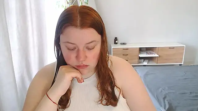 PolinaSalvatore online show from April 24, 1:13 pm