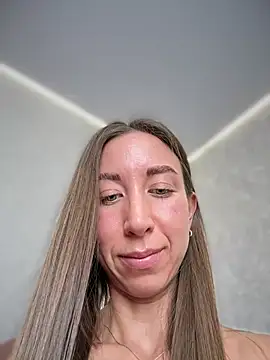 Snapshot of EvaCatt chatting on July 9, 3:32 am EvaCatt online show from July 9, 3:32 am
