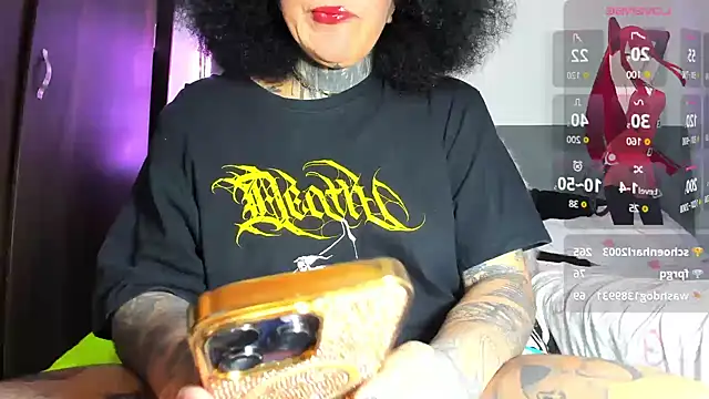 Snapshot of girl_tatto13 chatting on July 20, 1:31 am girl tatto13 online show from July 20, 1:31 am
