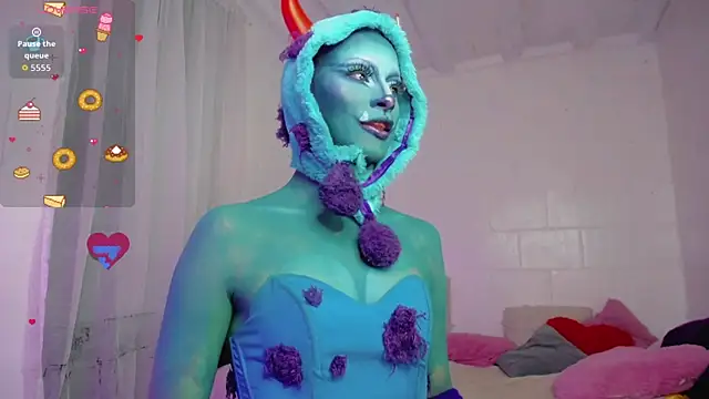 Snapshot of Summer_XO chatting on November 1, 4:25 am Summer XO online show from November 1, 4:25 am