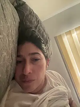 andreaisis2 online show from April 14, 3:40 pm