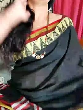 Snapshot of Indian_desi_wife chatting on December 25, 4:22 pm Indian desi wife online show from December 25, 4:22 pm