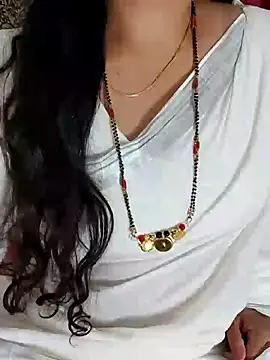 Snapshot of Indian_desi_wife chatting on January 3, 8:32 pm Indian desi wife online show from January 3, 8:32 pm