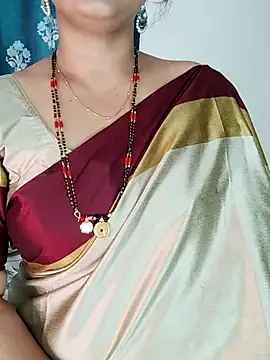 Snapshot of Indian_desi_wife chatting on September 13, 2:55 am Indian desi wife online show from September 13, 2:55 am