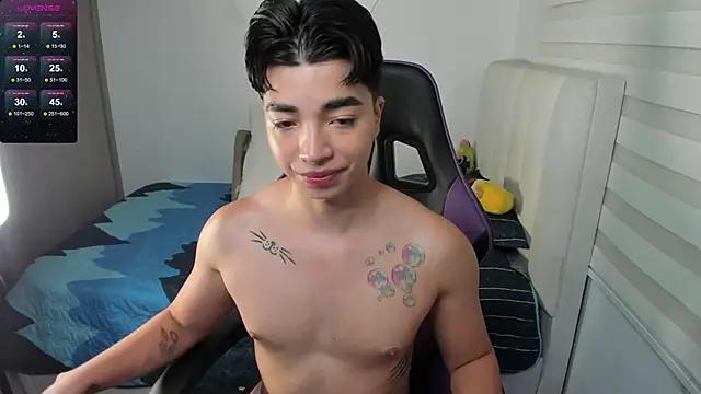 santy7v7 online show from September 26, 1:26 pm