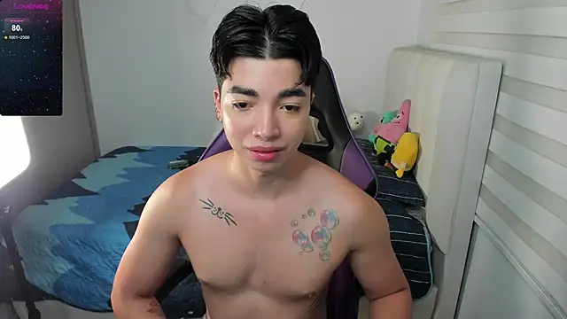 santy7v7 online show from October 2, 1:18 pm