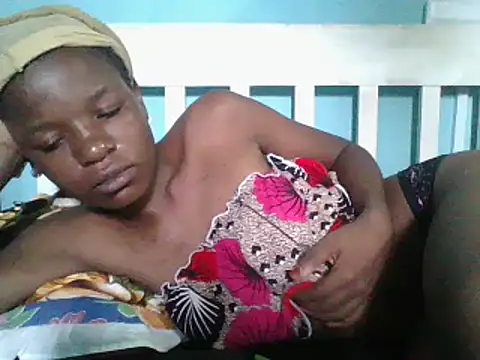 Snapshot of sweetchic_ chatting on February 25, 1:39 pm sweetchic online show from February 25, 1:39 pm