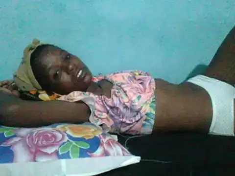 Snapshot of sweetchic_ chatting on March 5, 9:15 pm sweetchic online show from March 5, 9:15 pm