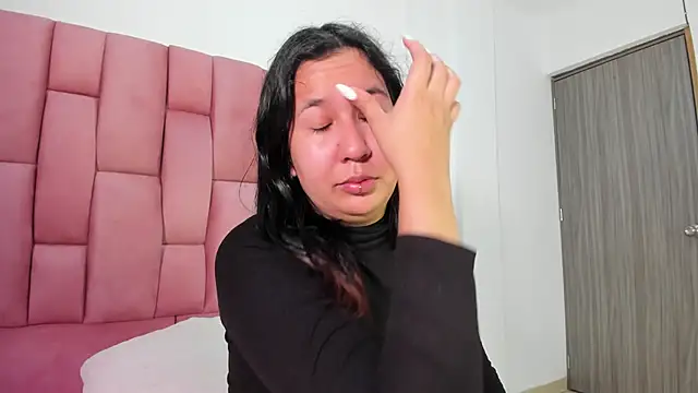 Lia sarahi online show from January 12, 12:32 pm